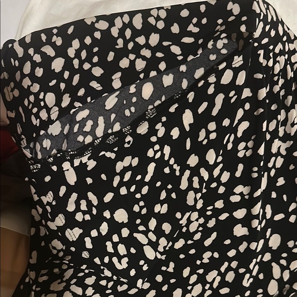 KATE and LILY SZ 16W Black and White Patterned Dress - Picture 7 of 9